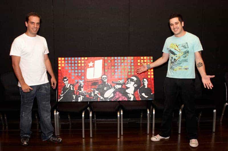 Rogerio Flausino and Artist Lobo