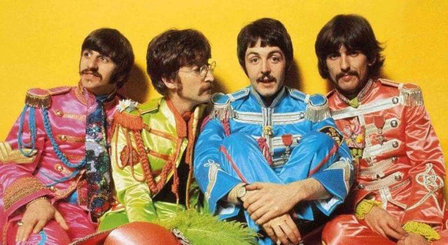 Capa de Discos Sgt Peppers Beatles