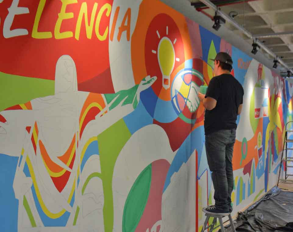 Biography of the Brazilian Artist Lobo